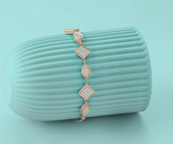 pexels-the-glorious-studio-8891958